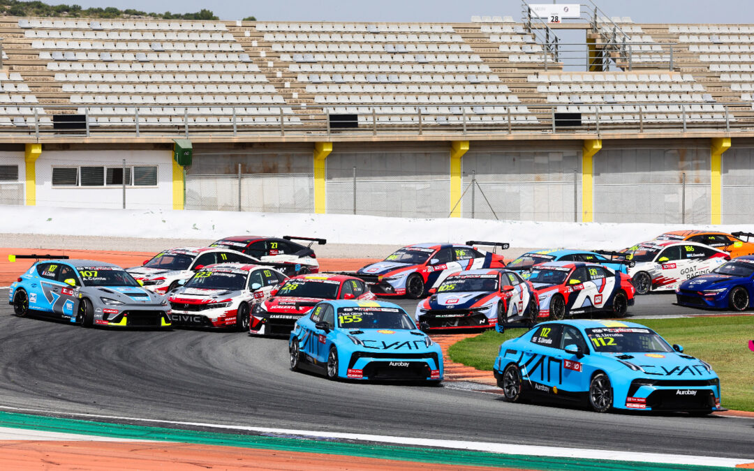 Ehrlacher lidera el dominio de Lynk & Co en Valencia y redefine la lucha por el campeonato