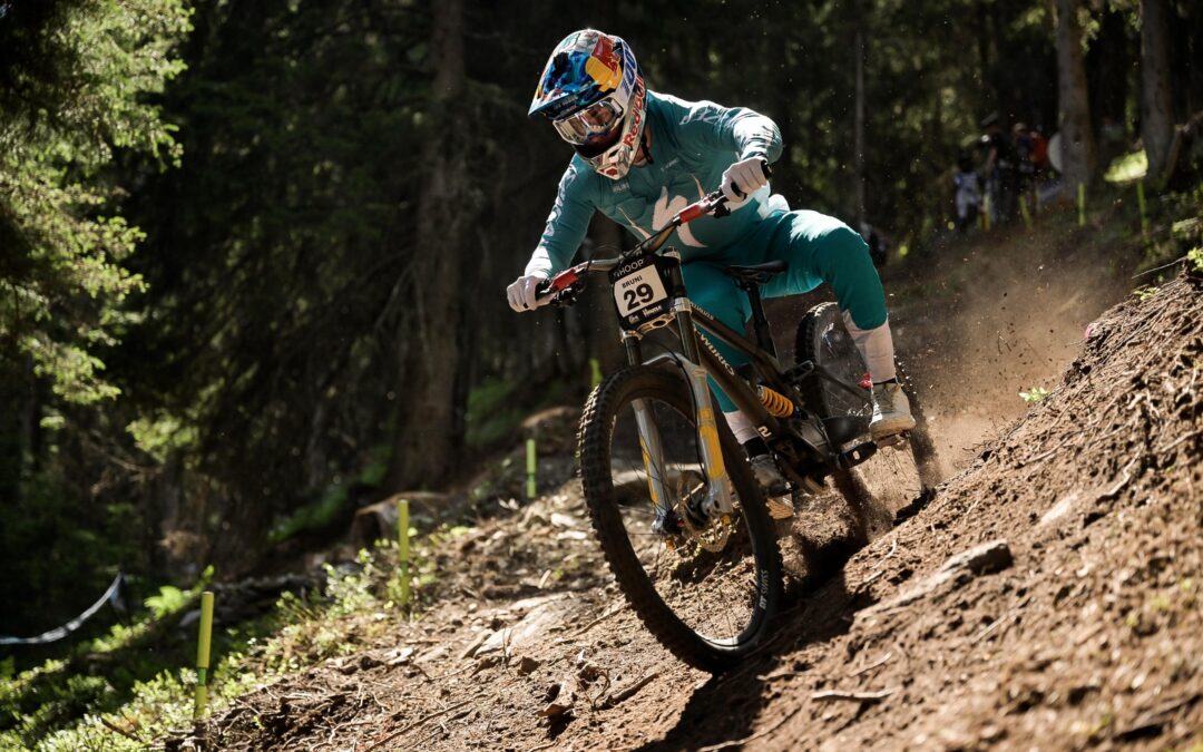 Goldstone asegura su cuarto triunfo consecutivo en La Thuile y certifica su dominio en la Copa del Mundo de downhill