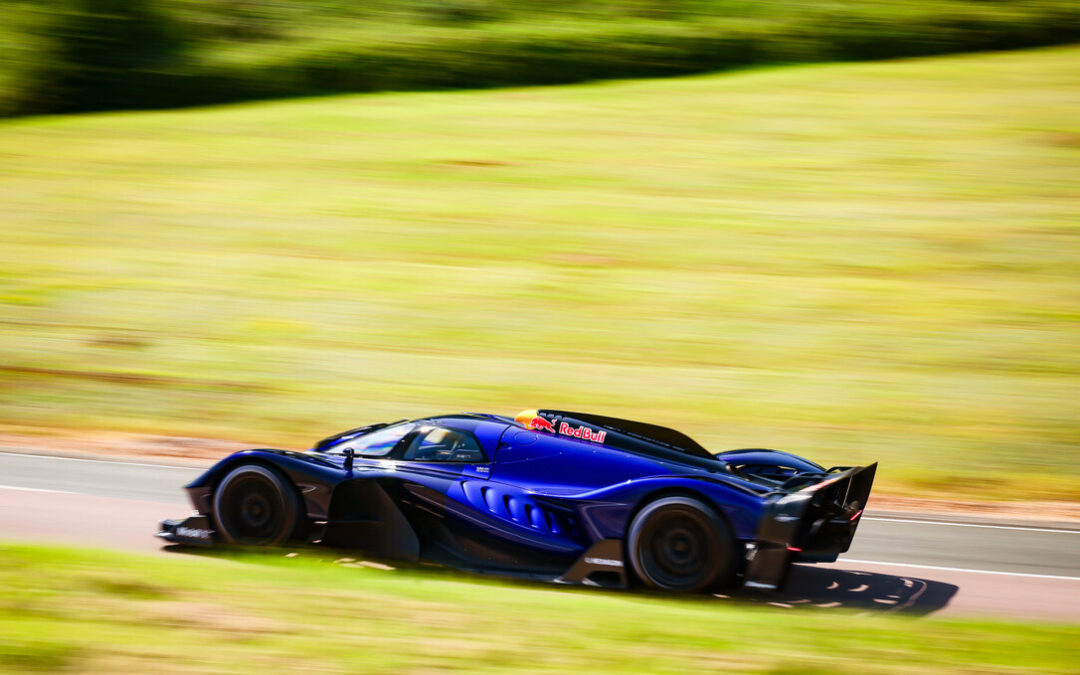 Red Bull estrena el RB17 en Goodwood