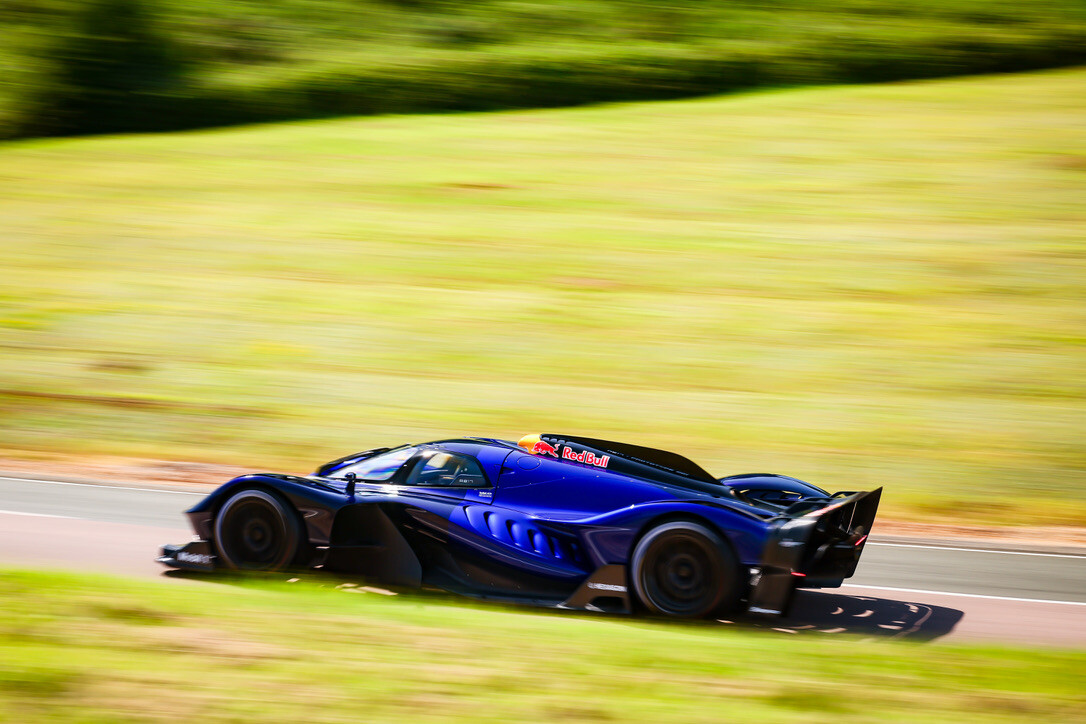 Red Bull estrena el RB17 en Goodwood