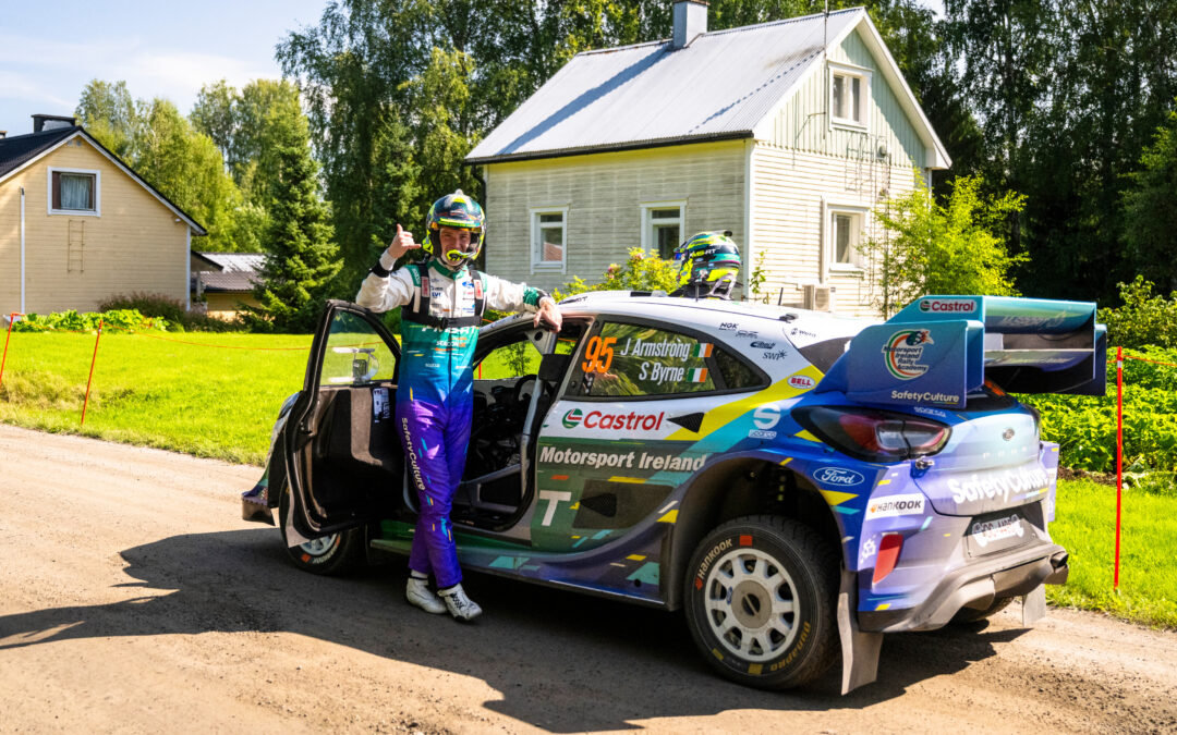 Sami Pajari acaricia la victoria en casa: el Rally de Finlandia 2026 cambia por completo tras el accidente de Sébastien Ogier