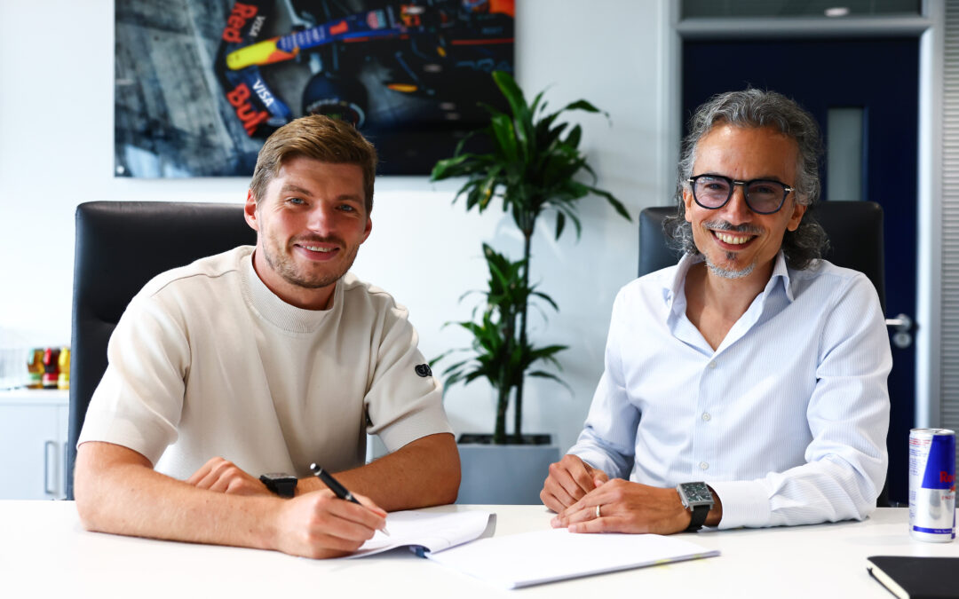 Max Verstappen se queda en Red Bull hasta 2030