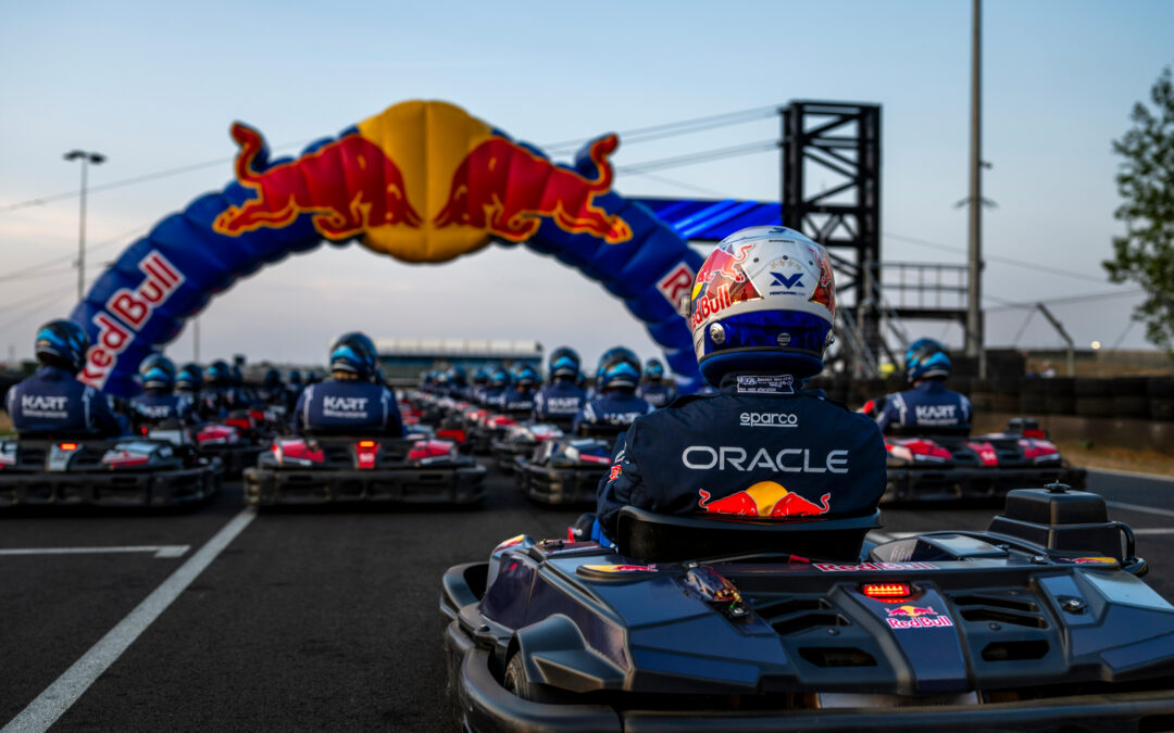 Max Verstappen supera a 100 rivales en Silverstone: de 101.º a primero en solo 14 vueltas