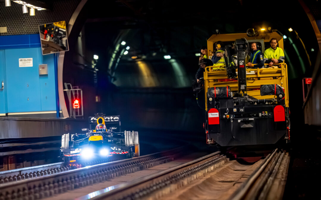 Oracle Red Bull Racing lleva un F1 al Metro de Madrid